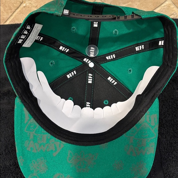 Neff SnapBack Hat - Picture 6 of 12